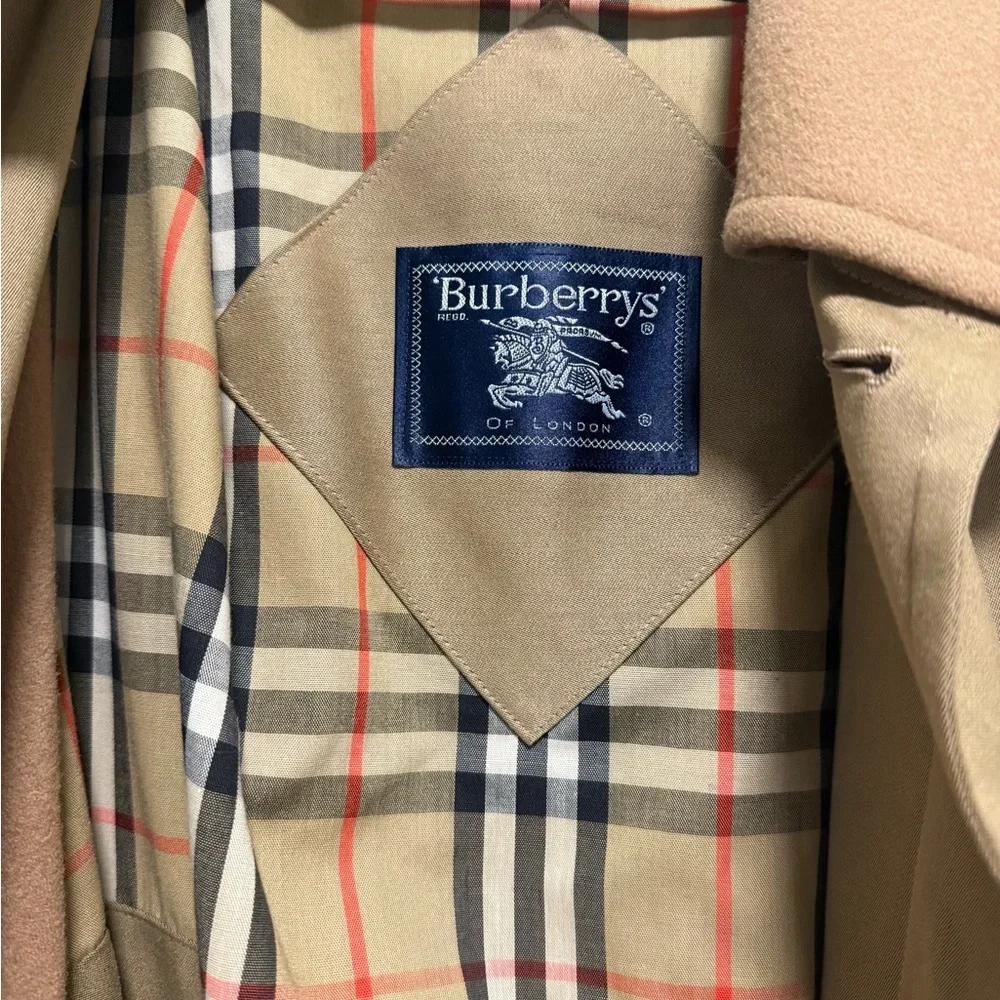 Men's Burberry Tan Trench Coat in Wool - Picture 3 of 9